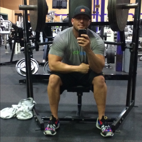 Meet your Posher, Eric - Picture 3 of 5